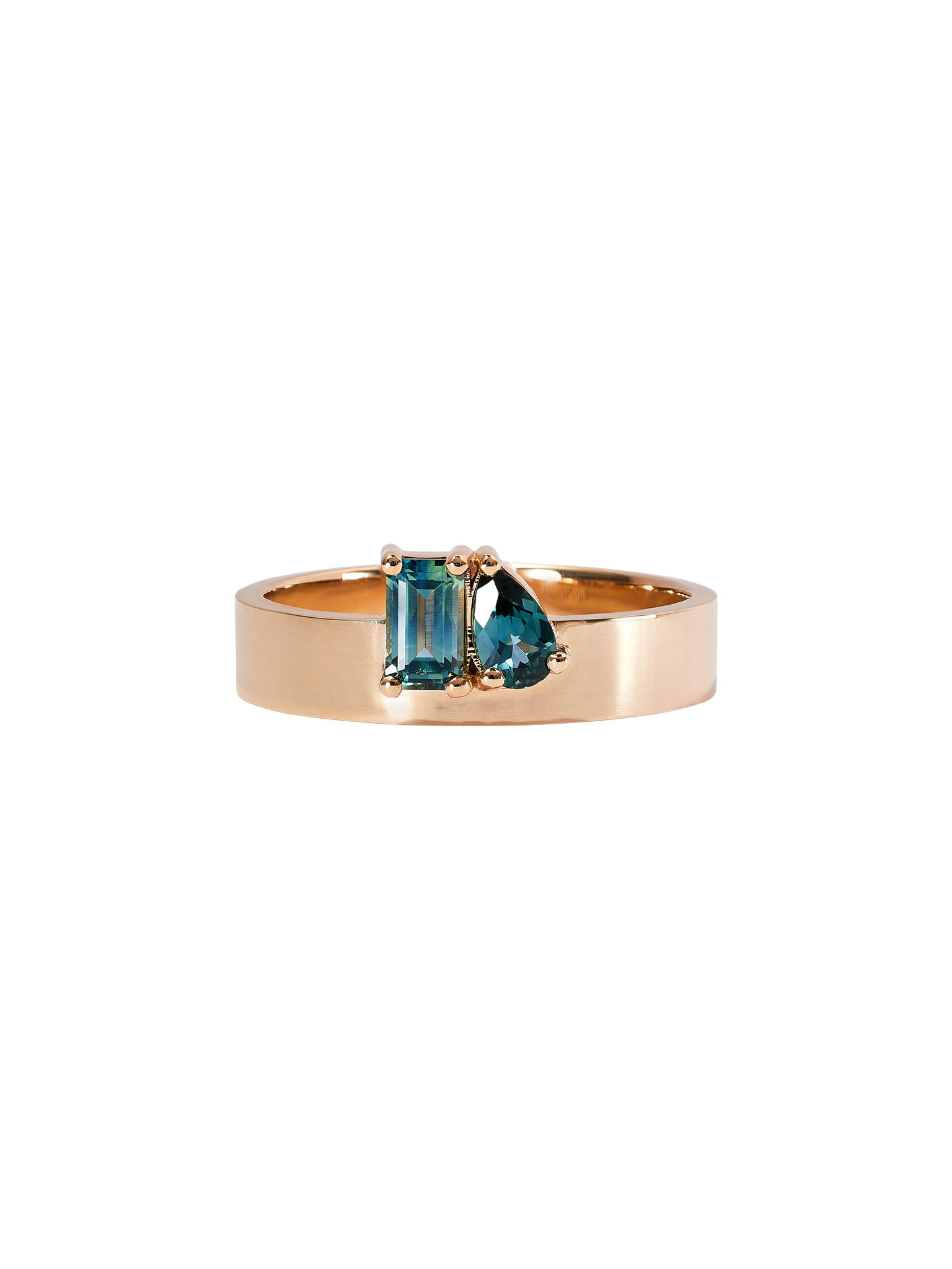 Emerald and pear cut sapphire bricolage ring